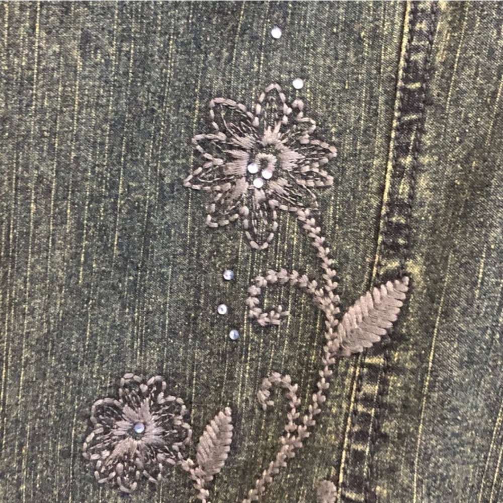 Alfred Dunner Denim Jean Jacket Floral Embroidery Rhinestones Size 12 - Picture 7 of 12